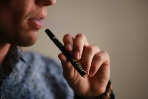 UK Study Finds Daily E-Cigarette Use Is an Effective Quit-Smoking Aid