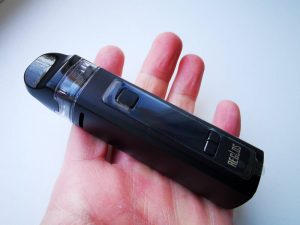 Uwell Aeglos Review
